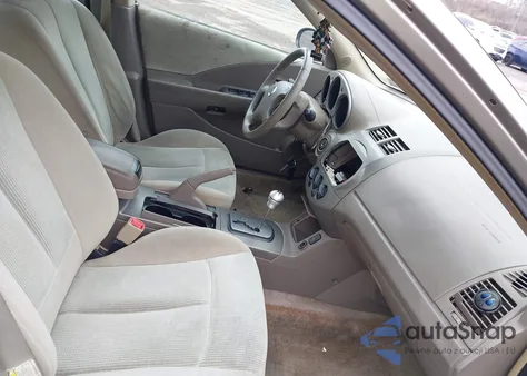 2002 Nissan Altima 2.5 S из США, поврежденный, VIN 1N4AL11D52C234001